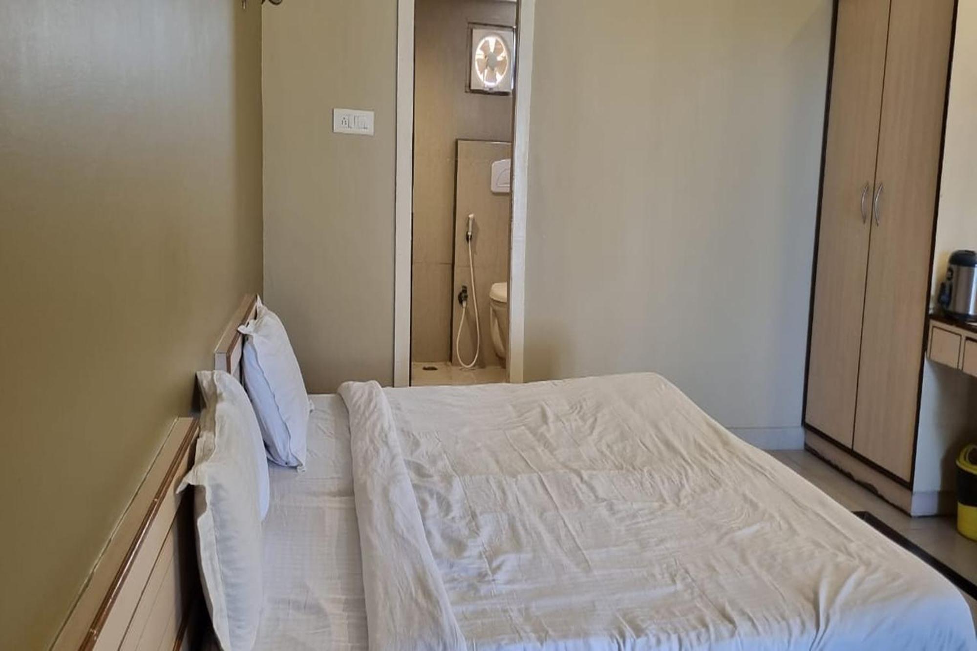 Rupis Resort Near Udaipur Airport Dabok Bagian luar foto