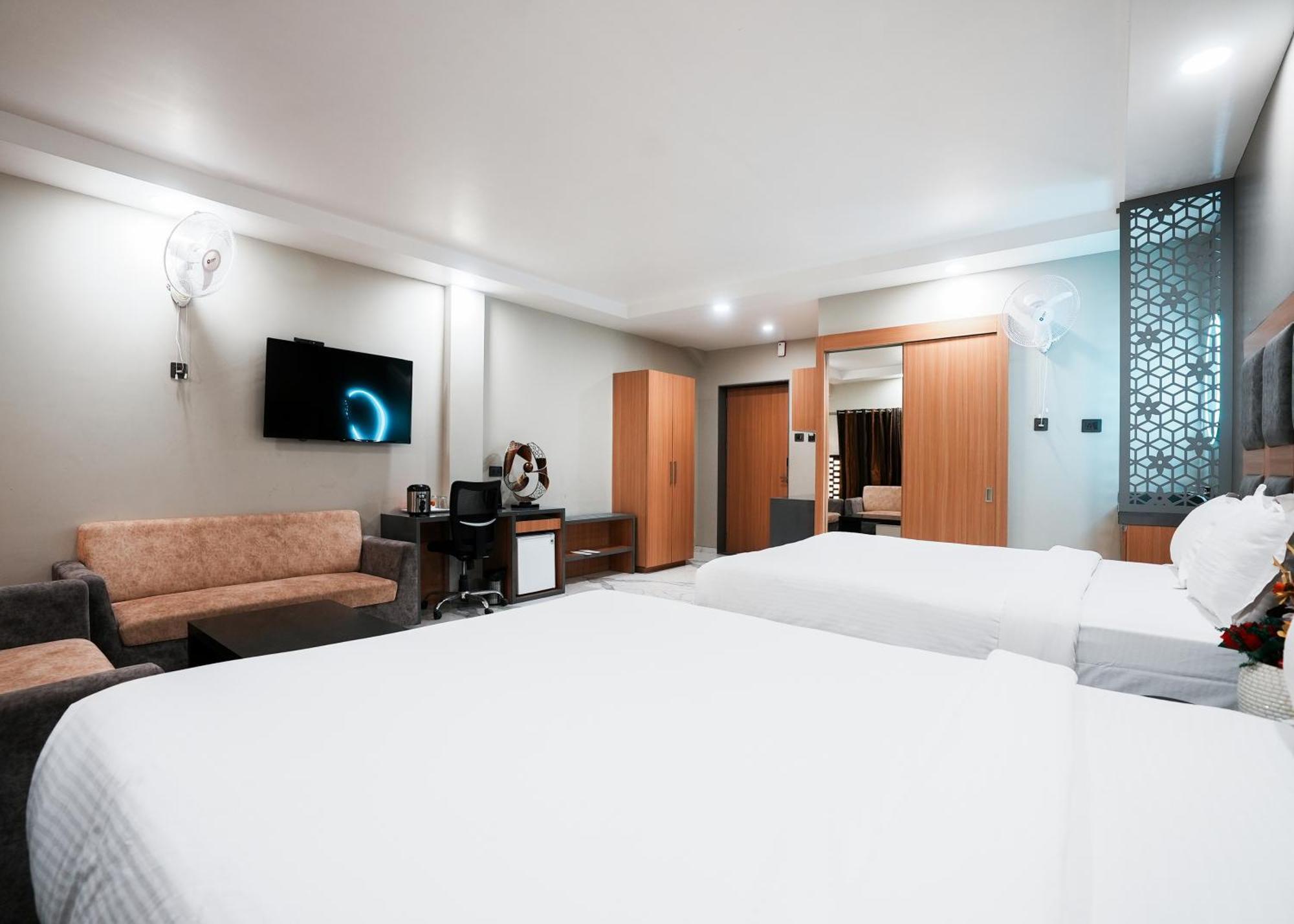 Rupis Resort Near Udaipur Airport Dabok Bagian luar foto