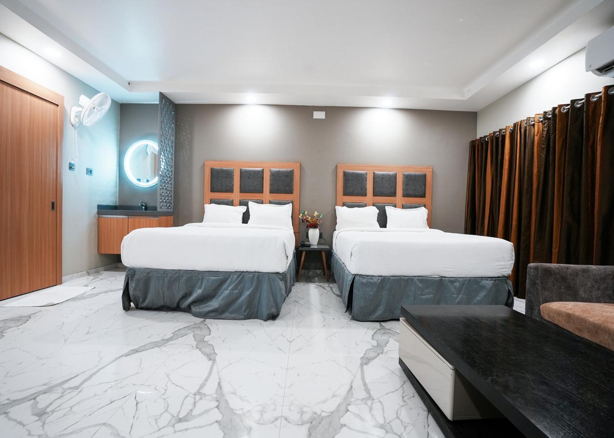 Rupis Resort Near Udaipur Airport Dabok Bagian luar foto