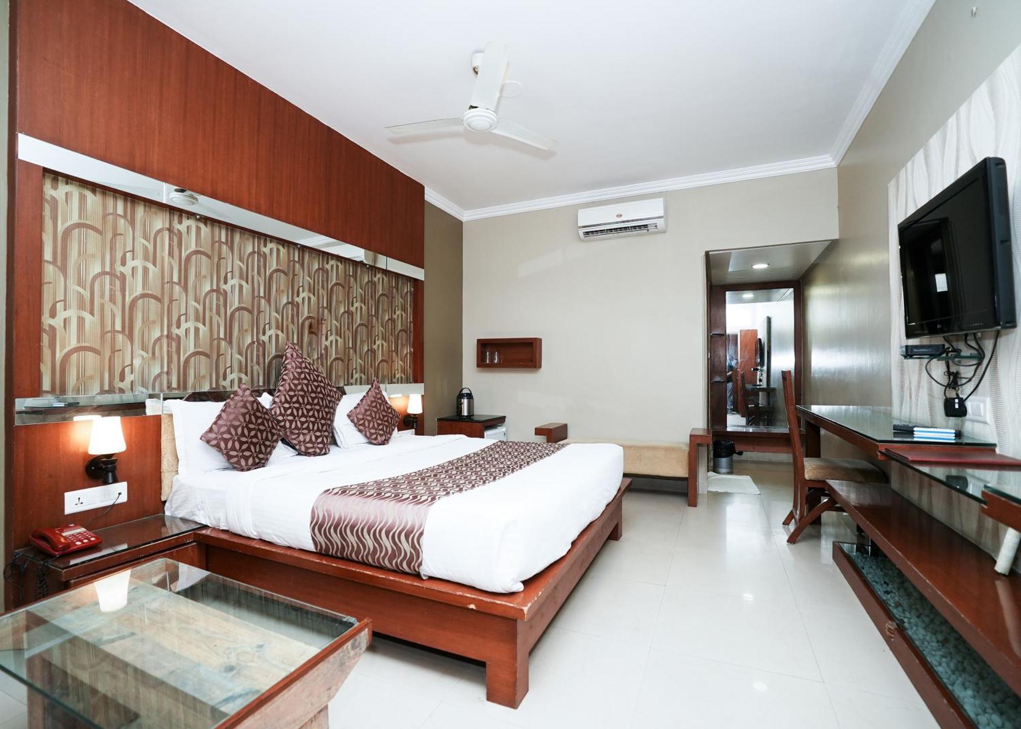 Rupis Resort Near Udaipur Airport Dabok Bagian luar foto