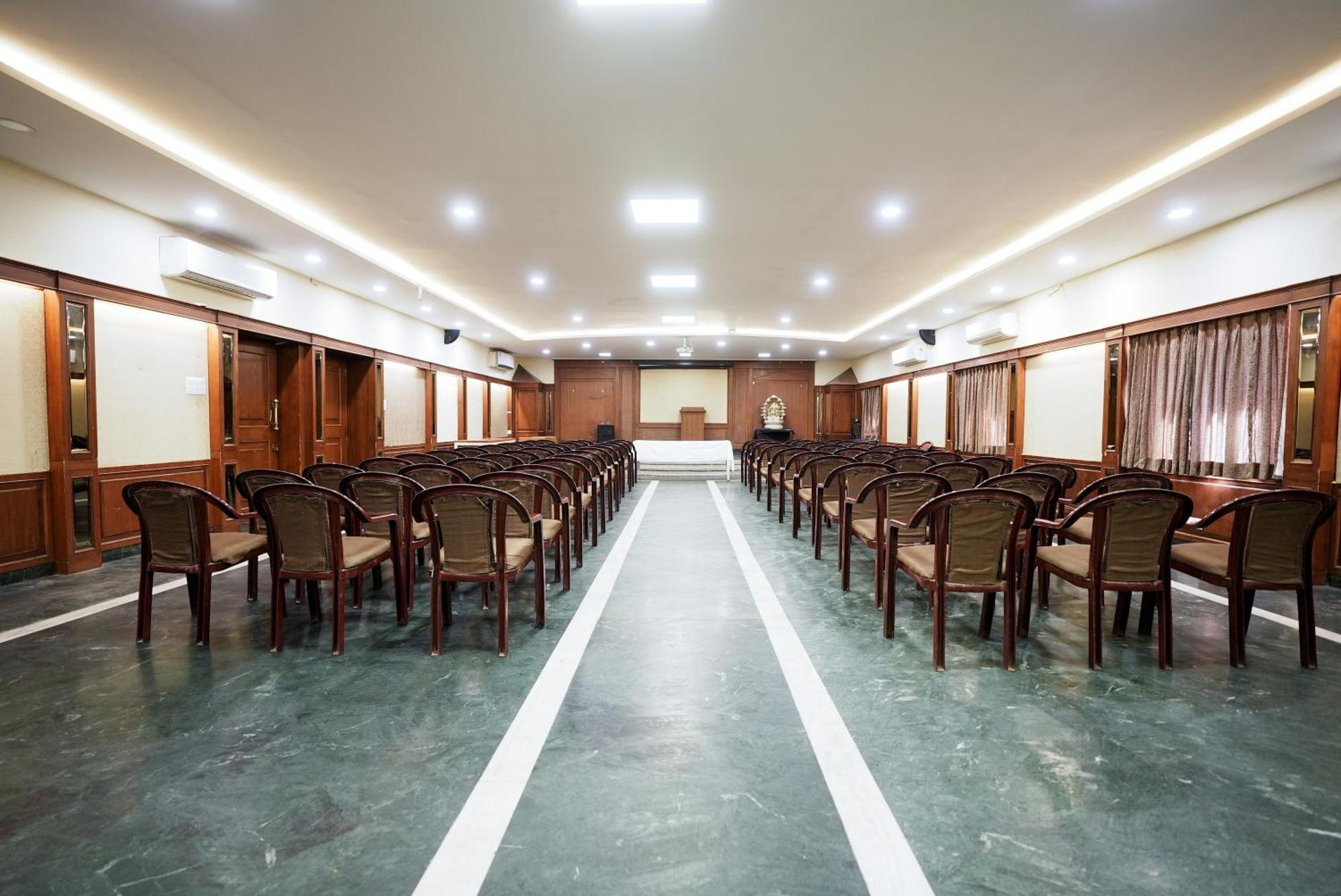 Rupis Resort Near Udaipur Airport Dabok Bagian luar foto